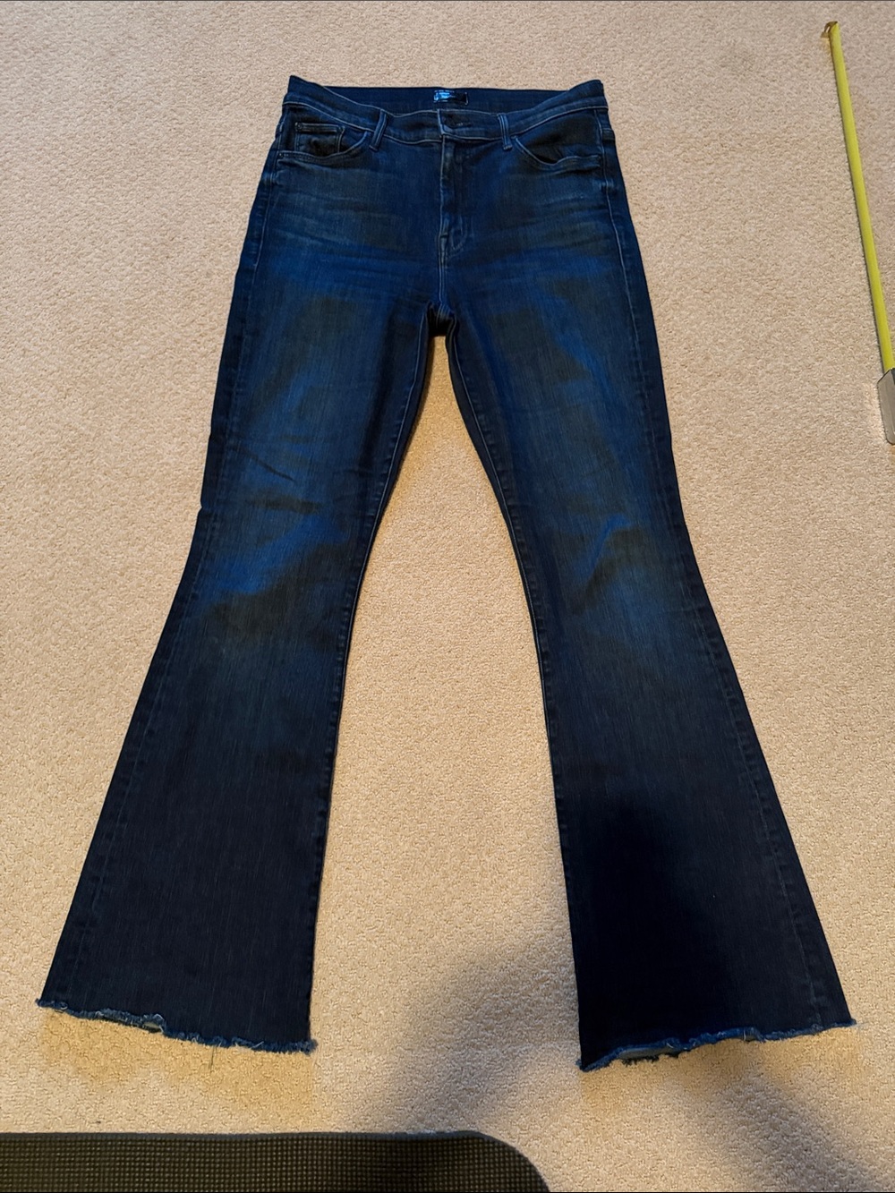 MOTHER Weekender Fray Dark Blue Flare Jeans